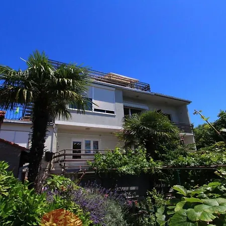 Appartement Charmante In Fuer 2 Personen By Interhome