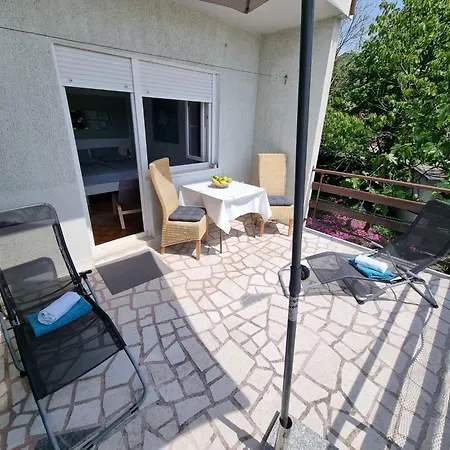 Charmante In Fuer 2 Personen By Interhome *
