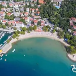 Charmante In Fuer 2 Personen By Interhome Crikvenica