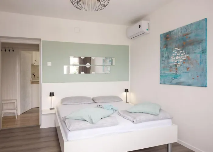 Charmante In Crikvenica Fuer 2 Personen By Interhome * Crikvenica